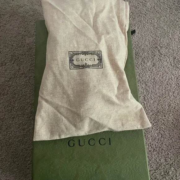 Gucci slides - Picture 3 of 7
